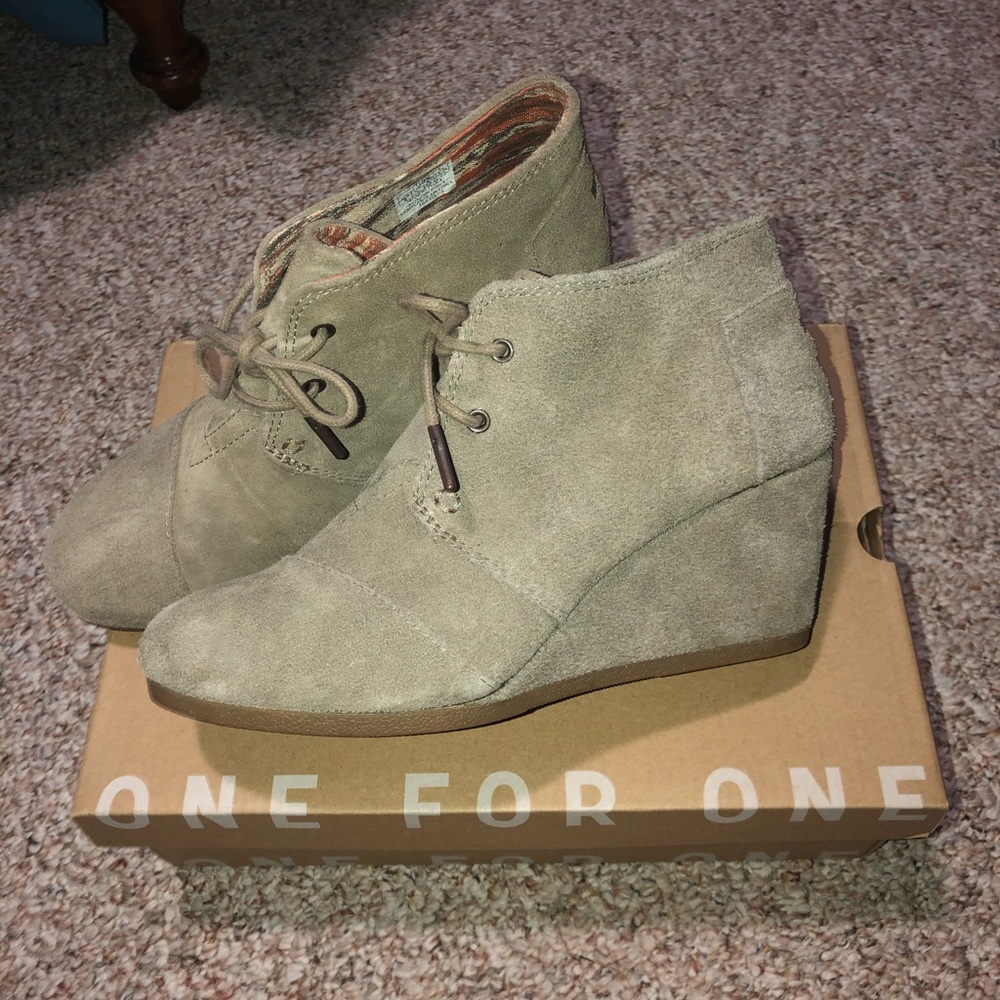 TOMS DESERT WEDGE HEEL